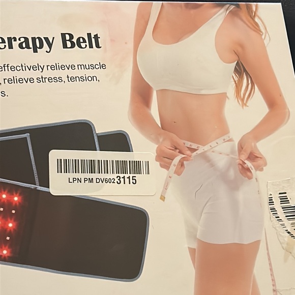 Red Light Therapy Belt NWT and Boxed - Picture 3 of 10